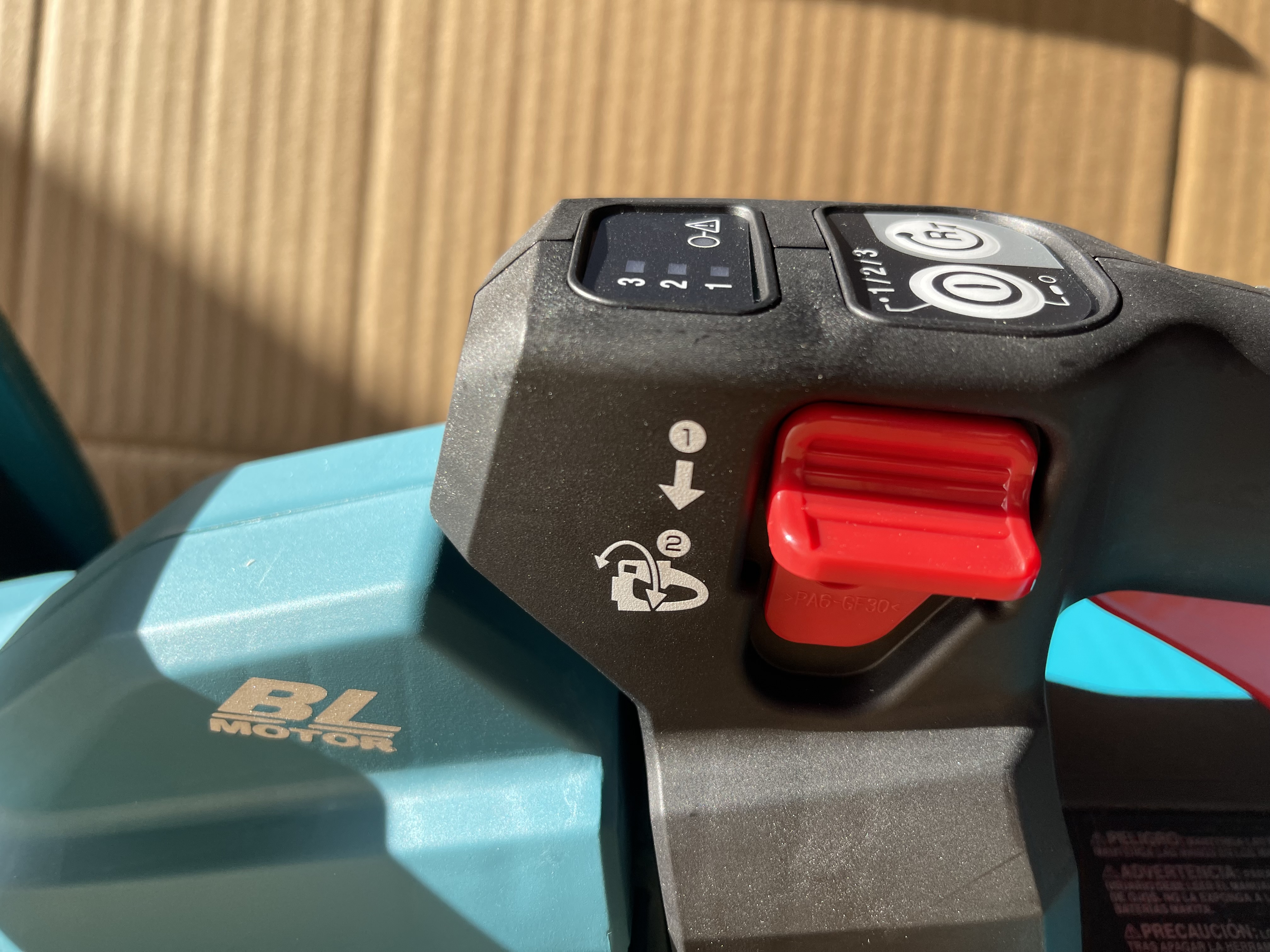 Photo 3 of 5: Makita XGT 40V Cordless Right Angle Grinder — thumbnail